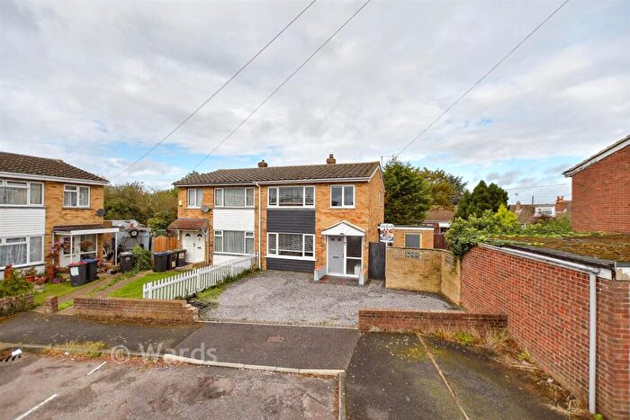 3 Bedroom Semi Detached House For Sale In Barn Close, Hoath, Canterbury, Kent, CT3