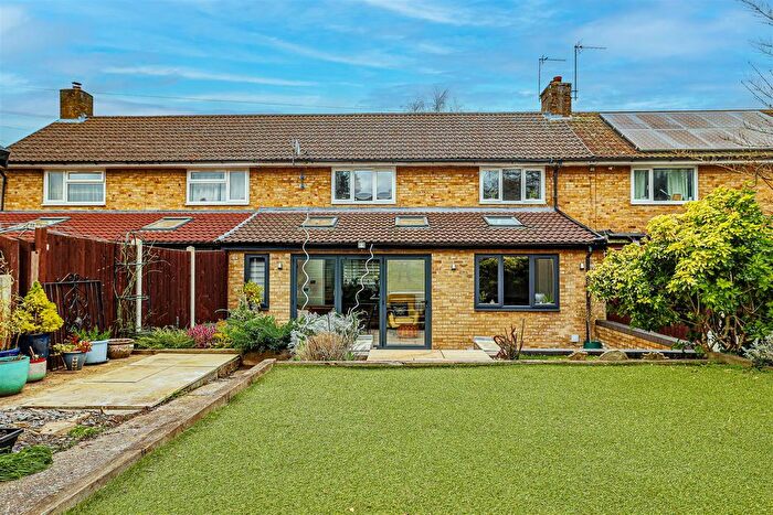 3 Bedroom Terraced House For Sale In Coniston Road, Kings Langley, WD4