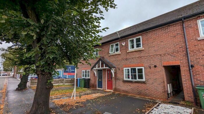 3 Bedroom Terraced House To Rent In Spring Gardens, Hazel Grove, Stockport, Greater Manchester, SK7