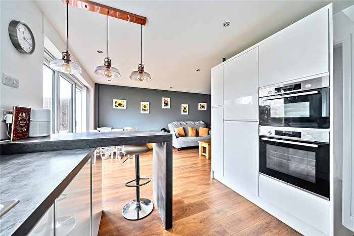 2 Bedroom Bungalow For Sale In Jail Lane, Biggin Hill, Westerham, Kent, TN16