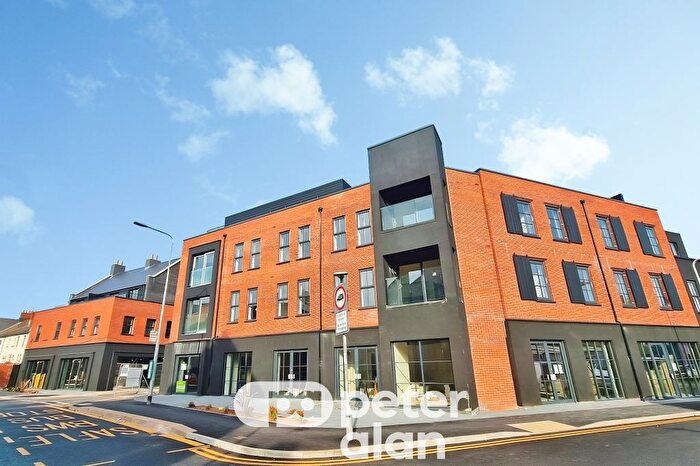 2 Bedroom Flat To Rent In Tair Erw Gain, Cardiff, CF11