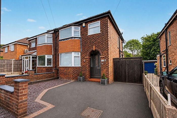 3 Bedroom Semi-Detached House For Sale In Elmridge Drive, Hale Barns, WA15