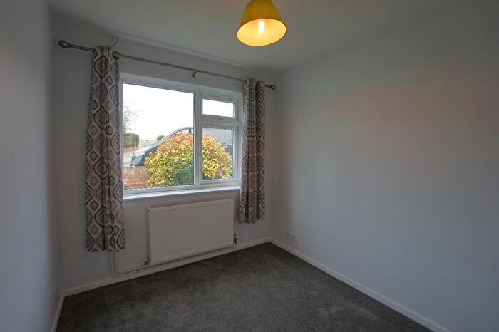 2 Bedroom Semi-Detached Bungalow For Sale In Greenhill Gardens, Minster, CT12