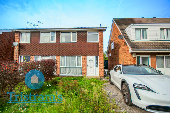 3 Bedroom Semi-Detached House To Rent In Alford Close, Beeston, NG9