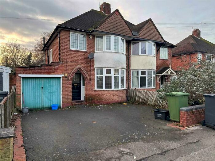 3 Bedroom Semi-Detached House To Rent In Kimberley Road, Olton, B92