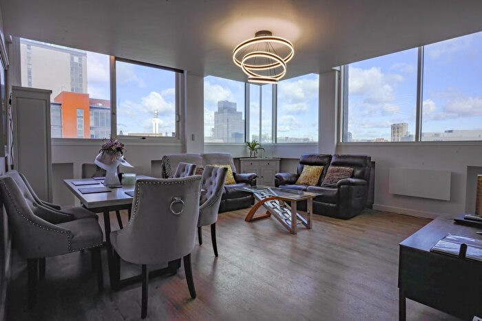 2 Bedroom Flat For Sale In Westside One, Suffolk Street, Birmingham, B1