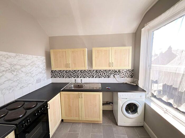 1 Bedroom Flat To Rent In First Floor Flat, Morley Road, Doncaster, DN1