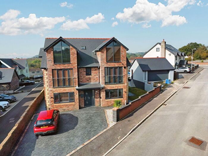 5 Bedroom Detached House For Sale In Abergarw Meadow, Brynmenyn, Bridgend, Bridgend County, CF32