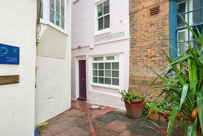 2 Bedroom End Of Terrace House For Sale In Little East Street, Brighton, BN1