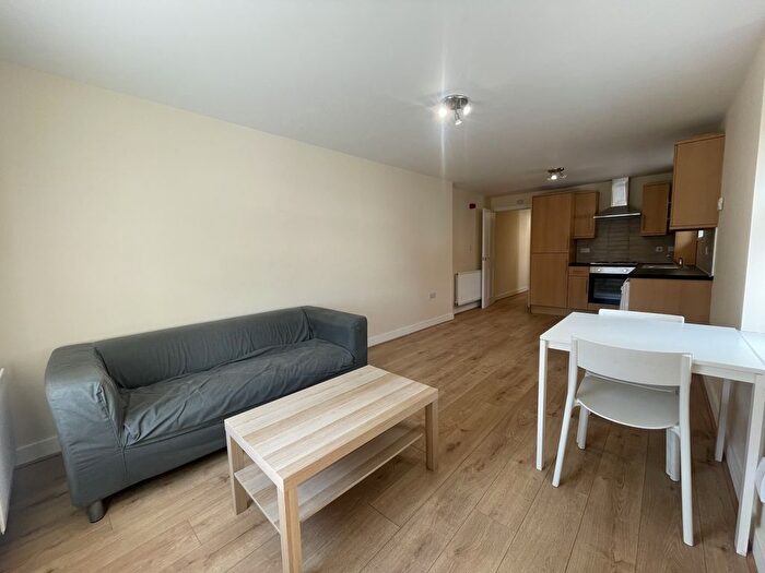 1 Bedroom Flat To Rent In Richmond Road, Roath, CF24
