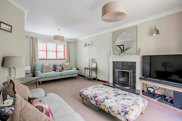 4 Bedroom Detached House For Sale In Albion Drive, Stalham, NR12