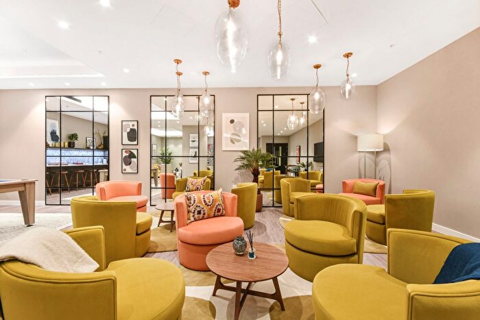 2 Bedroom Flat To Rent In Triptych Bankside, London, SE1