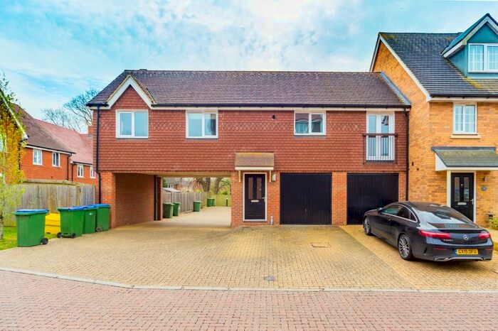 2 Bedroom Flat To Rent In The Alders, Billingshurst, West Sussex, G, RH14