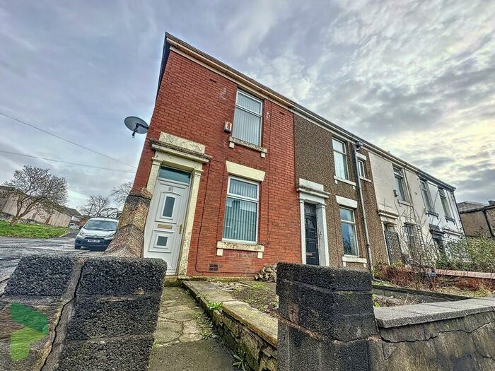 2 Bedroom End Of Terrace House To Rent In Livesey Branch Road, Blackburn, BB2