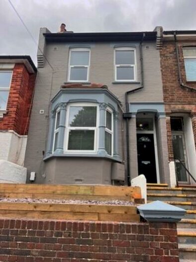 6 Bedroom Terraced House To Rent In Bear Road, Brighton, East Sussex, BN2