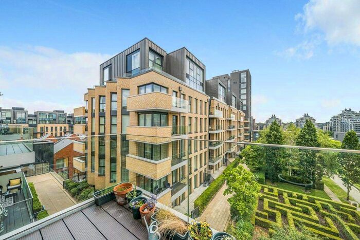 2 Bedroom Flat For Sale In Central Avenue, London, SW6