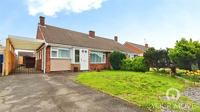 3 Bedroom Bungalow For Sale In Flowerhill Way, Istead Rise, Kent, DA13