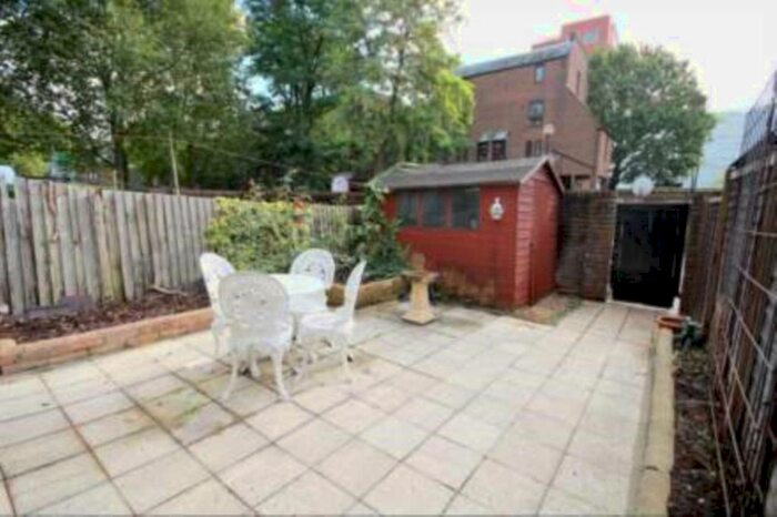 2 Bedroom Maisonette To Rent In White City Close, Shepherds Bush, W12