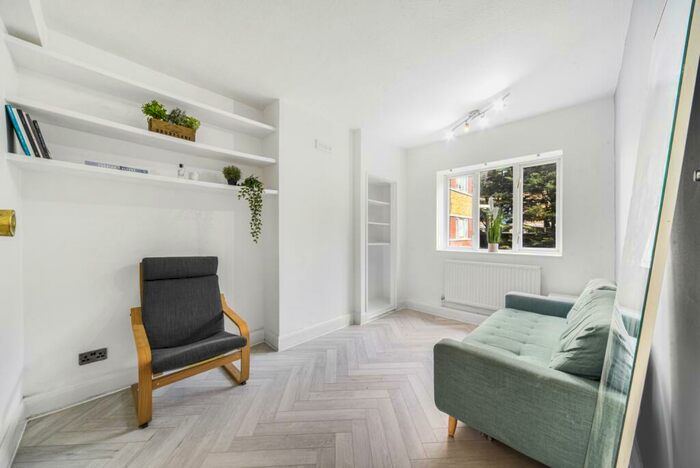 1 Bedroom Flat For Sale In St Stephens Road, Bow, London, E3