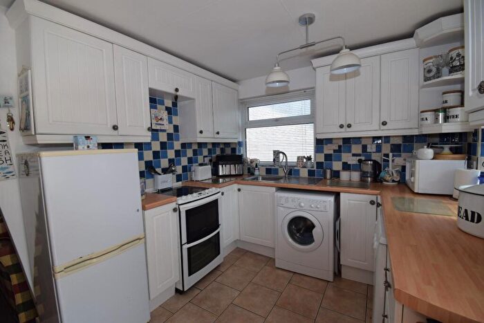 3 Bedroom Detached Bungalow For Sale In Y Ffridd, Morfa Bychan, LL49