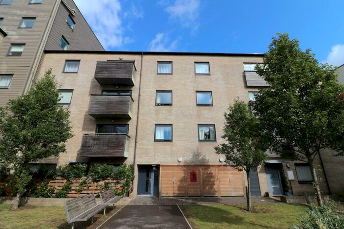 1 Bedroom Maisonette To Rent In Baywillow Avenue, Carshalton, Surrey, SM5