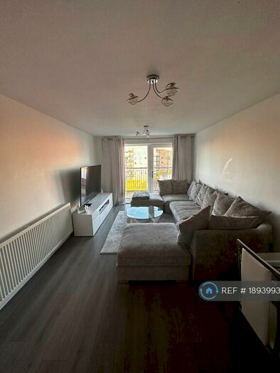 1 Bedroom Flat To Rent In Wave Court, Romford, RM7