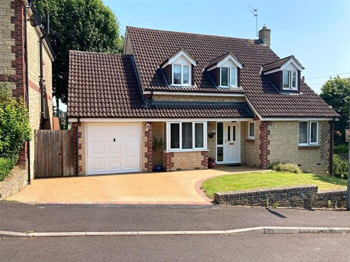 4 Bedroom Detached House To Rent In Grants Close, Wincanton, Somerset, BA9