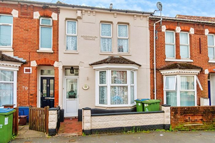 3 Bedroom Terraced House For Sale In Milton Road, Polygon, Southampton, Hampshire, SO15