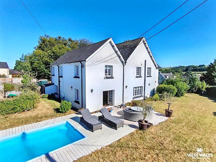 7 Bedroom Detached House For Sale In St. Florence, Tenby, SA70