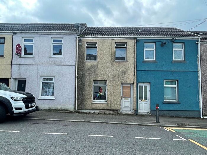2 Bedroom Terraced House For Sale In High Street, Tumble, Llanelli, Carmarthenshire, SA14