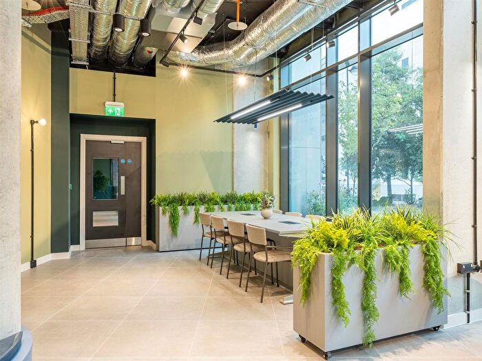 Studio To Rent In St James Boulevard, Newcastle Upon Tyne, NE4