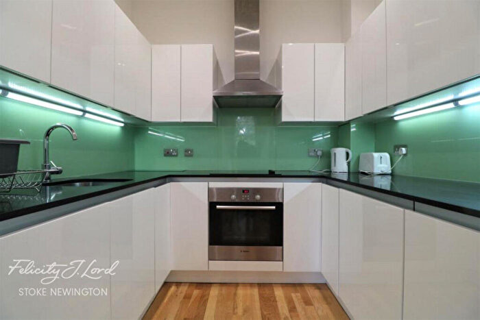2 Bedroom Apartment To Rent In Stoke Newington High Street, London, N16