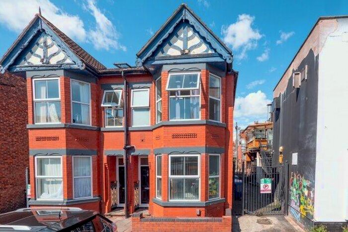 6 Bedroom Property To Rent In Furness Road, Manchester, M14