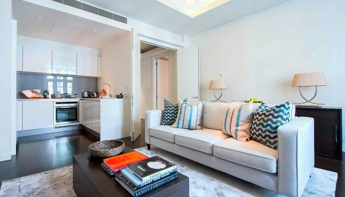 1 Bedroom Flat To Rent In Green Street, Mayfair, W1K