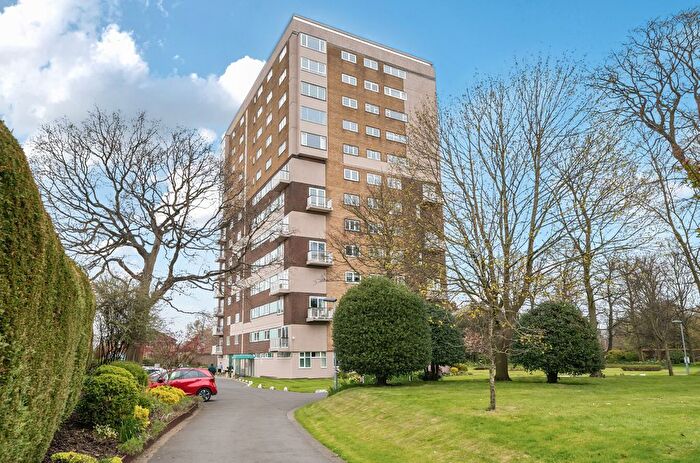 2 Bedroom Flat For Sale In Park Place, Park Parade, Harrogate, North Yorkshire, HG1
