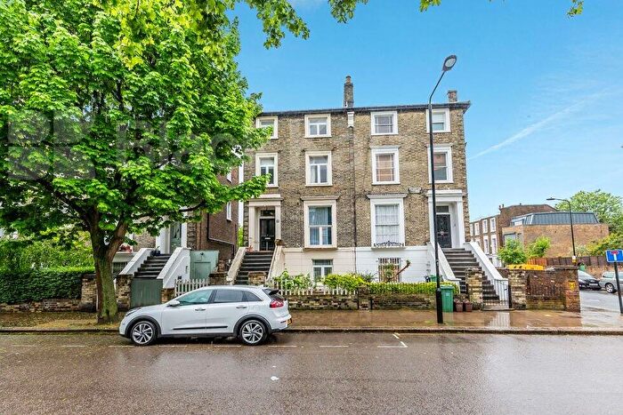 2 Bedroom Flat To Rent In Cantelowes Road, Camden Square, NW1