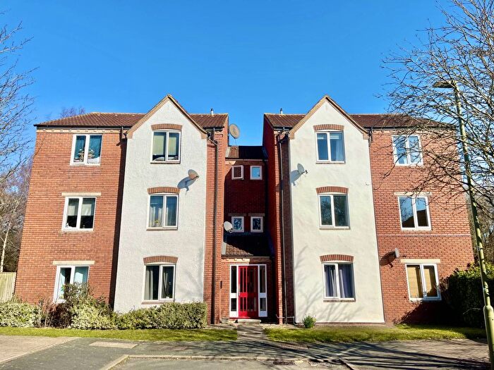 1 Bedroom Flat For Sale In St. Hughs Rise, Didcot, OX11