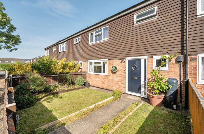 3 Bedroom Terraced House For Sale In Blenheim Drive, Bicester, Oxfordshire, OX26