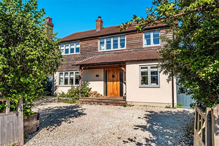 4 Bedroom Detached House For Sale In Chalkpit Lane, Oxted, Surrey, RH8