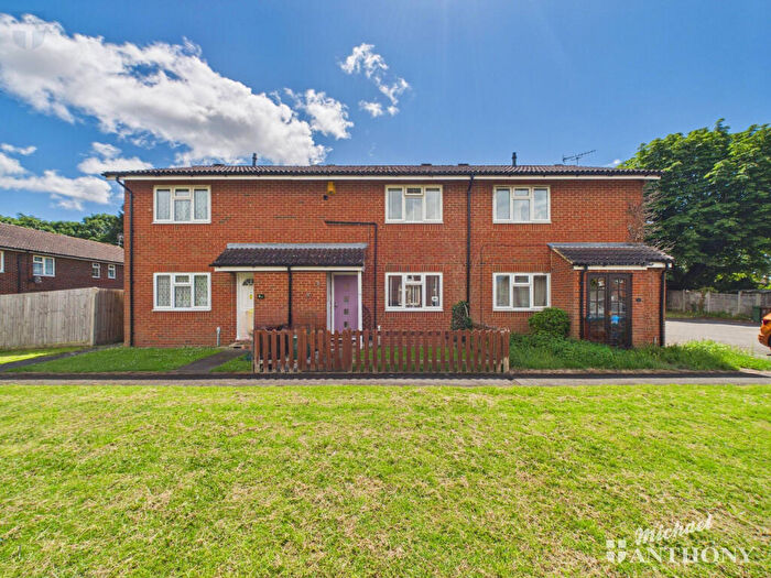 2 Bedroom Terraced House For Sale In Cousins Drive, Aylesbury, HP20