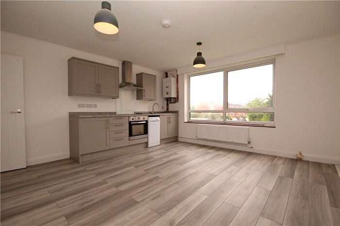 3 Bedroom Apartment To Rent In Wilderness Road, Guildford, Surrey, GU2