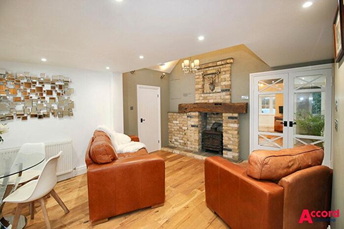 3 Bedroom Detached Bungalow To Rent In Days Lane, Pilgrims Hatch, CM15