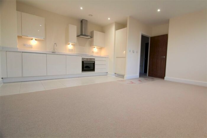 1 Bedroom Apartment To Rent In Marsh Road, Pinner, Greater London, HA5