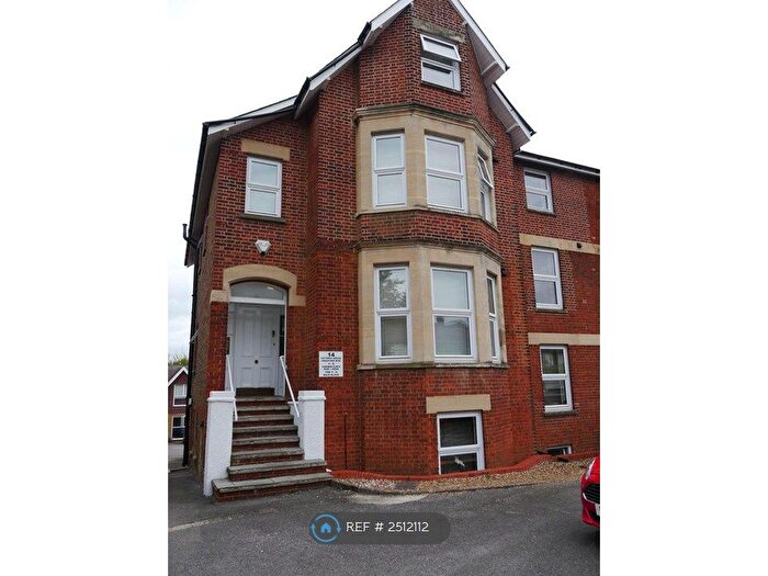1 Bedroom Flat To Rent In Elizabrth House, Maidenhead, SL6