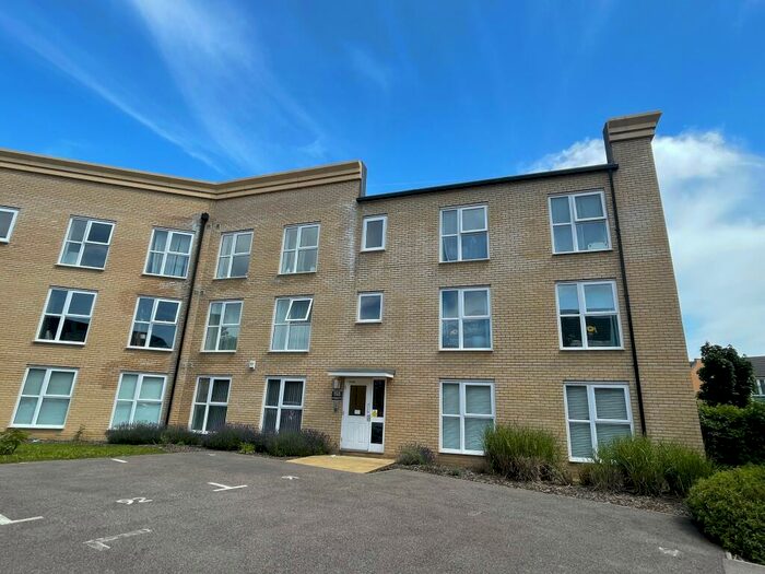 2 Bedroom Apartment To Rent In Broadhurst Place, Basildon, SS14