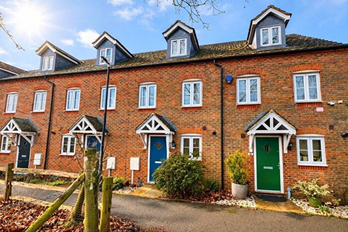 3 Bedroom Town House For Sale In Brampton Field, Ditton, ME20