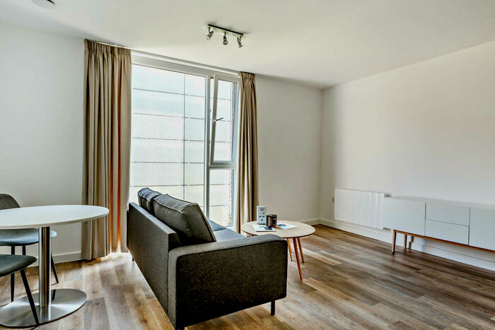 2 Bedroom Flat To Rent In The Wullcomb, Highcross Street, Leicester, LE1