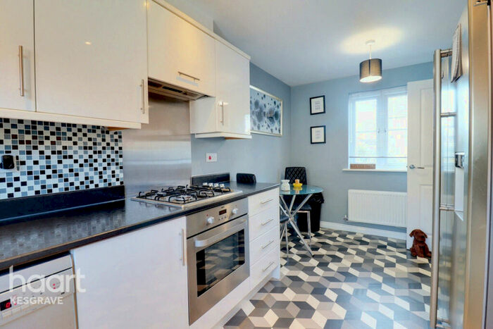 3 Bedroom Semi-Detached House For Sale In Hares Close, Ipswich, IP5