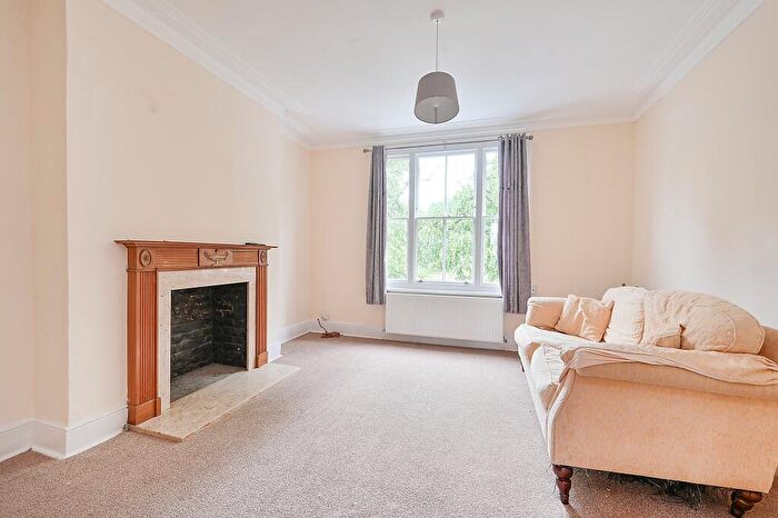4 Bedroom Flat For Sale In Cromwell Place, London, SW14