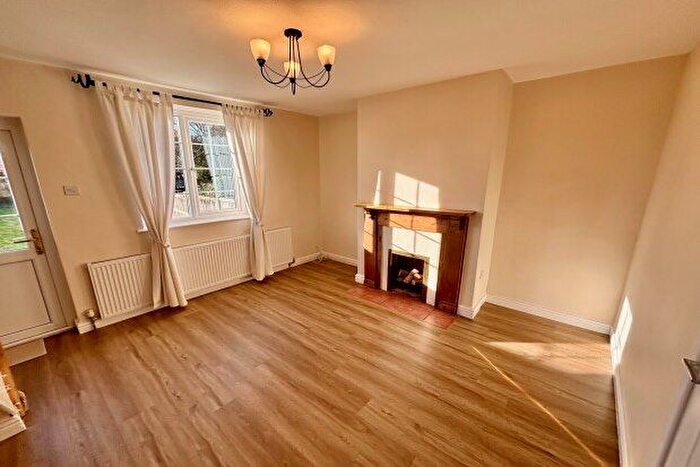 2 Bedroom Cottage To Rent In Burton Road, Lichfield, WS13